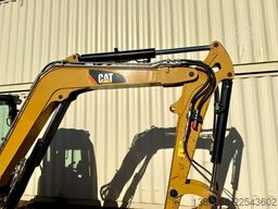 CATERPILLAR 305.5E2 /  Deutsche Maschine / 2 x Löffel