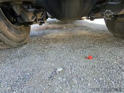 IVECO 490 S-Way mit kleinem Unfallschaden, Retarder