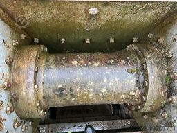 Backenbrecher 1300 x 900
