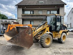 CATERPILLAR 908 Radlader 2xSchaufel Gabel