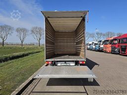 MERCEDES-BENZ SPRINTER 315 Bakwagen Laadklep!