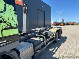 Mercedes-Benz Actros 2646 MP3 ACTROS 2646 V6 6x2 / 3 PEDALS /...