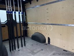 VOLKSWAGEN Crafter 35 *AHK 3,0t* ACC+LED+KAMERA+NAVI (2395)