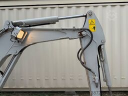 TAKEUCHI TB23R / 2020 BJ / 1.724 H / 2 x Löffel