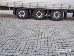 Schmitz Cargobull Curtainsider Mega Getränke