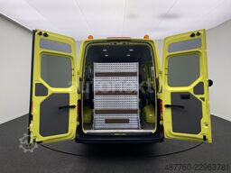 VW Crafter 35 Aut. *Rollstuhl-Rampe* 8-Sitze (5615)