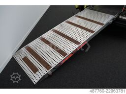 VW Crafter 35 Aut. *Rollstuhl-Rampe* 8-Sitze (5615)
