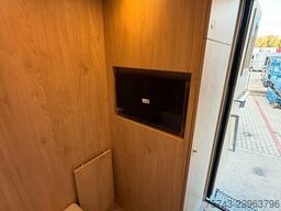 STX Trailer  4 Pferde Wohnung, Dusche, Neu
