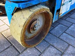 Genie GS1932 Electric, Working Height 7.8 m, 227kg Capac