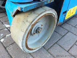 Genie GS1932 Electric, Working Height 7.8 m, 227kg Capac