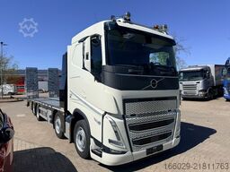 VOLVO Maschinentransporter mit Rampen, Arbeitsbühnen