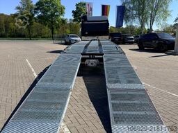 VOLVO Maschinentransporter mit Rampen, Arbeitsbühnen