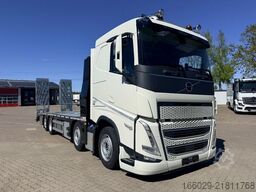 VOLVO Maschinentransporter mit Rampen, Arbeitsbühne