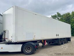 Schmitz Cargobull 3 axels SAF, rear gates. Good condition