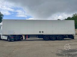 Schmitz Cargobull 3 axels SAF, rear gates. Good condition