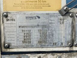 Schmitz Cargobull 3 axels SAF, rear gates. Good condition