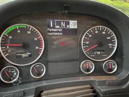 MAN TGA 26.360 6 X 4  Handgeschakeld met HMF Z Kraan