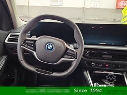 BMW 330e Touring AHK Abstand Tempomat Keyless