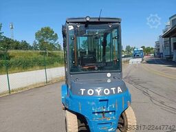 Toyota 8FBMT50 - FSM 7200