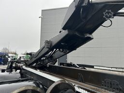 Volvo FH 460 Globetrotter / VDL Hooklift 25 Ton / 745...