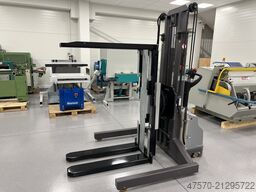 Toppy Octabin Mobile Pile Turner