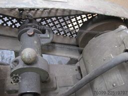 Matra Ventilschleifmaschine mit Doppelkonus-S.