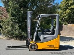 Jungheinrich efg216k
