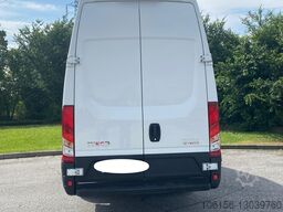 Iveco IVECO DAILY 35S16 HI-MATIC MY16 VAN GRANVOLUME