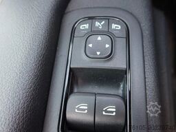 Mercedes-Benz Sprinter 317 Koel/Vries L2/H2 220 Volt stekker