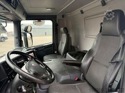 SCANIA P320 6x2*4 Carrier Supra 1250 Mt 9.65 m. box