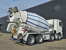 Volvo FH 540 8x4  / BOOGIE LIFT / 10m3 PUTZMEISTER - ...