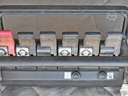 MERCEDES-BENZ ACTROS 1844 * Sattelzugmaschine *HIAB 330-5/FUNK