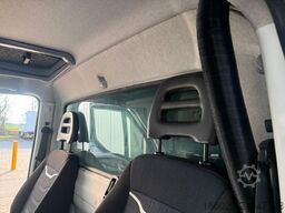 IVECO Daily Koffer mit Ladebordwand