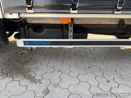 IVECO Daily Koffer mit Ladebordwand