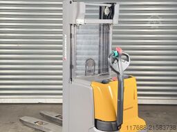 Jungheinrich EJC 214 - Service Neu -Triplex 5,35m- Batterie 90%