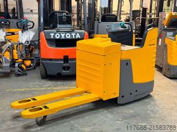 Jungheinrich ERE 225 - Service Neu - Batterie 86%