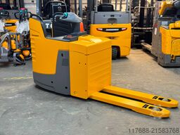 Jungheinrich ERE 225 - Service Neu - Batterie 86%