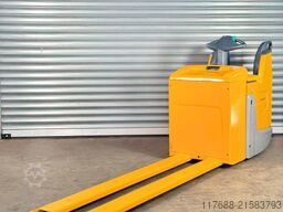 Jungheinrich ERE 225 - Service Neu-2.400mm Gabeln -Batterie 83%