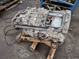 ZF -
