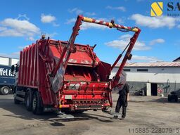 MAN TGS 28.320/6x2/ZÖLLER/Hecklader/Containe