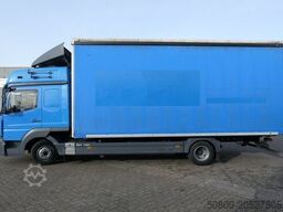 MERCEDES-BENZ 823 Atego 4x2, Schlafliege, Schiebeplane, Klima