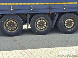 Kögel Curtainsider Mega