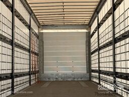 Schmitz Cargobull Curtainsider Standard Getränke