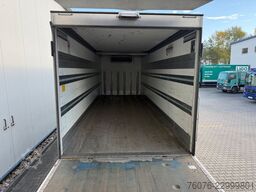 MERCEDES-BENZ 2540 LL 6x2/4 Kühlkoffer 8.2m LBW 2,5t  Carrier