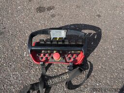 Iveco Trakker 410 8x4 Cable system with Crane