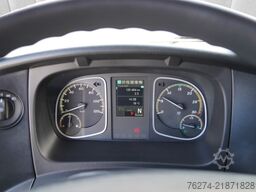 Mercedes-Benz Atego 816 4x2 Automatik Junge Koffer LBW
