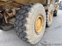 Caterpillar 725
