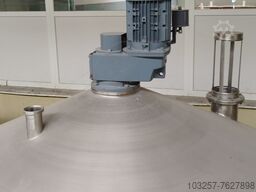 5 CIP Stainless steel tanks with agitator 21m3