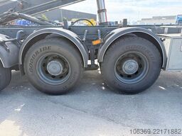 MERCEDES-BENZ Arocs 3251 8x4*4 Euro 6 Kipper / Tipper