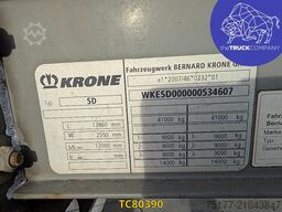Krone curtainsider hardwood floor
